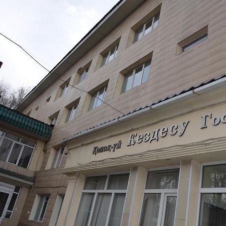 Hotel Kezdesu Almaty Esterno foto