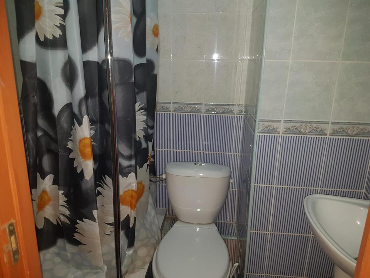 Hotel Kezdesu Almaty Esterno foto