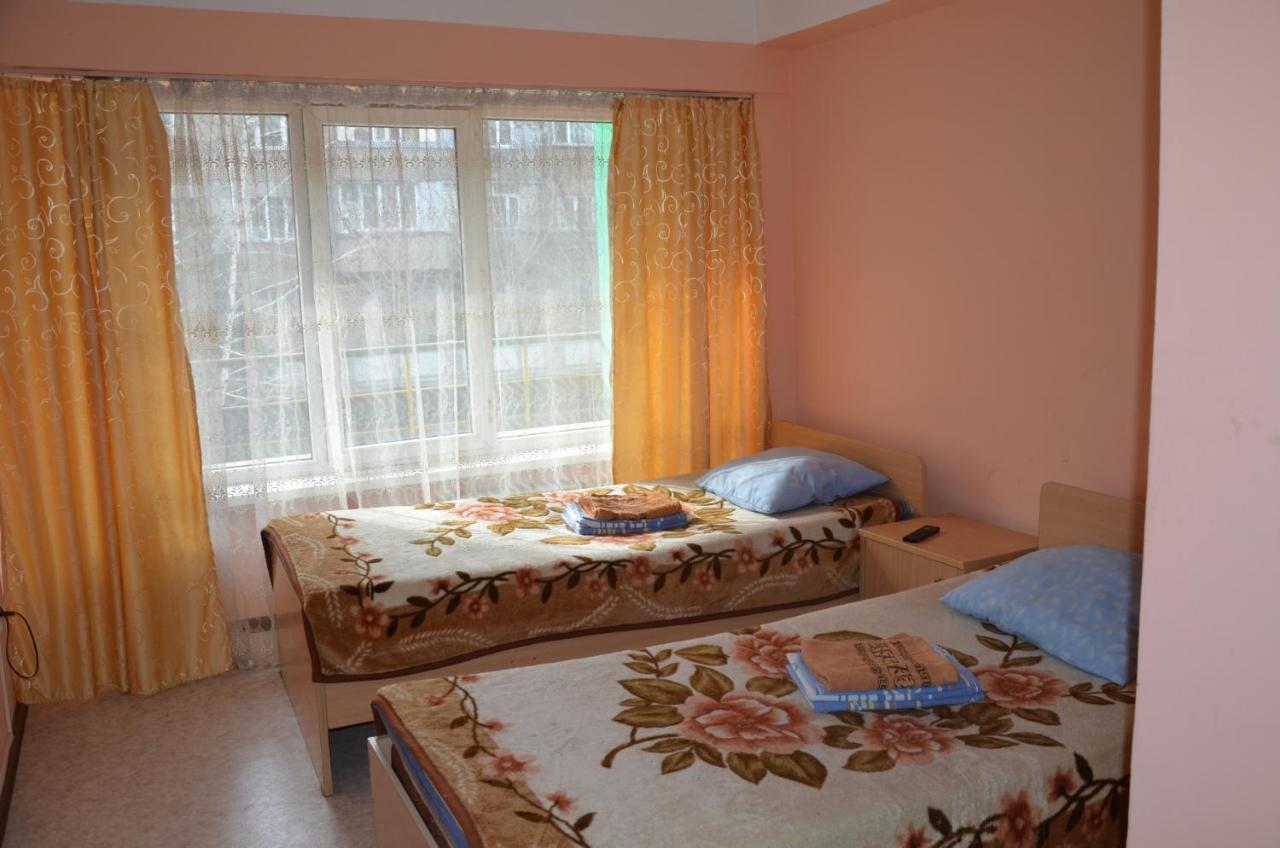 Hotel Kezdesu Almaty Esterno foto